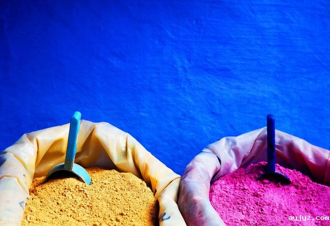 粉末涂料四种上粉方法分析